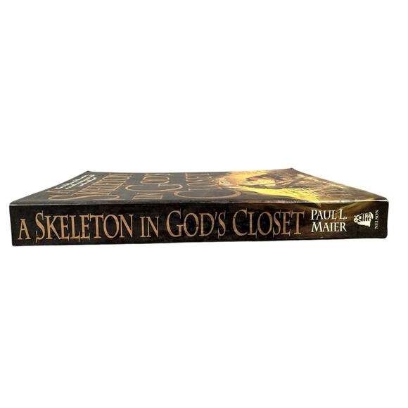 A Skeleton in God's Closet by Paul L. Maier (Paperback) - Picture 4 of 8